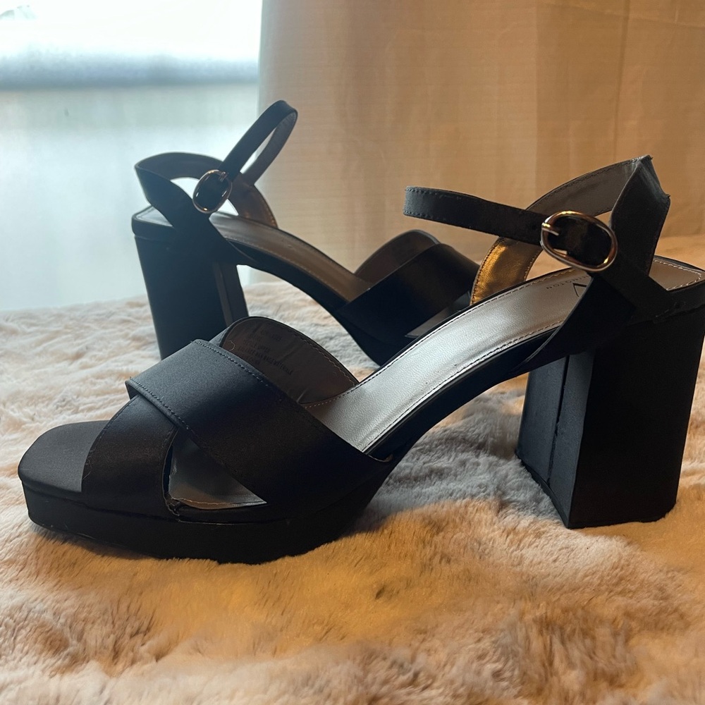 Elegant Black Block Heel Sandals